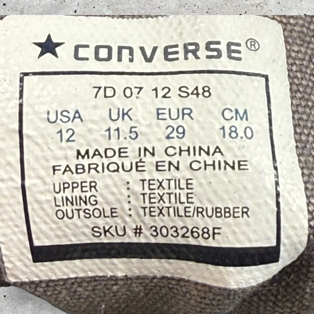 Vintage kids Converse All Star science fiction Mars Invasion size 12
